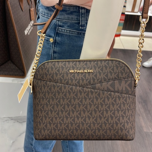 MICHAEL KORS Jet Set Medium Logo Dome Satchel Crossbody
Brown
NWT - Picture 12 of 16